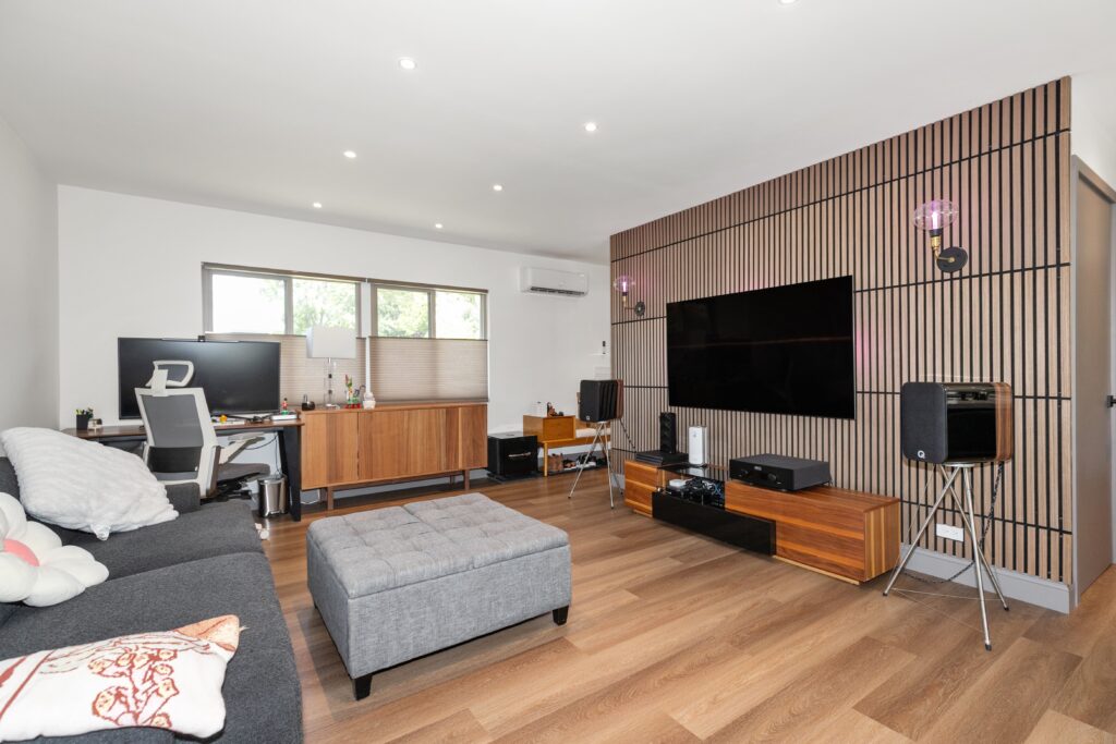 IMG_8108-min IMG_8108-min